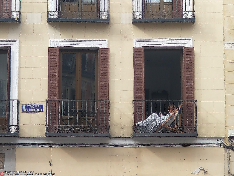 Woman chillen in Malasa&ntilde;a